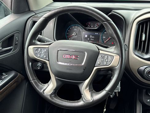 Certified 2022 GMC Canyon Denali image 24