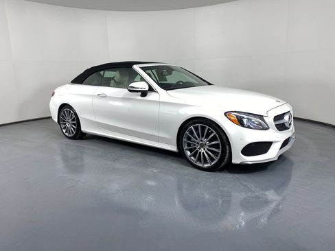 Used 2018 Mercedes-Benz C 300 Cabriolet image 2