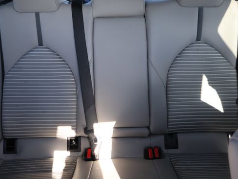 Used 2024 Toyota Camry SE image 12