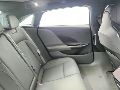 Used 2024 Lucid Air Touring image 25