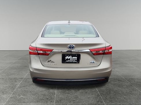 Used 2013 Toyota Avalon XLE Premium image 4