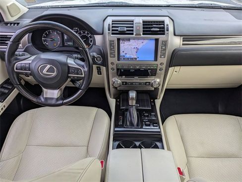 Used 2020 Lexus GX 460 Luxury image 16