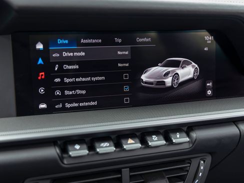 Used 2025 Porsche 911 Carrera image 35