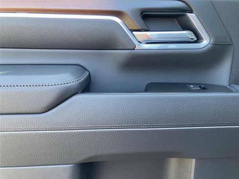 New 2026 GMC Sierra 2500 Denali w/ Denali Reserve Package image 19