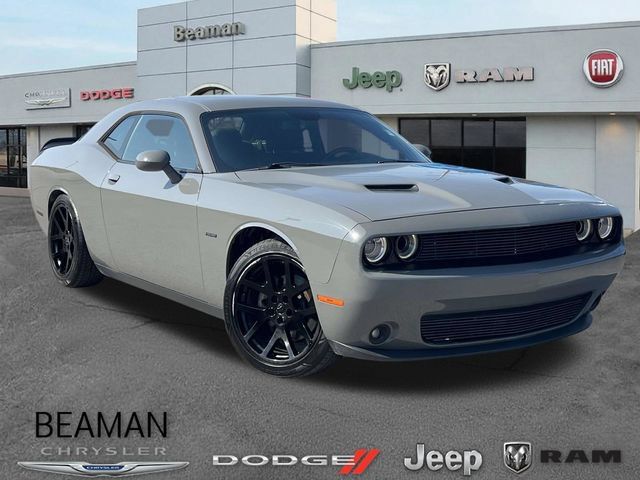 Used 2017 Dodge Challenger R/T w/ Blacktop Package RWD 360° Tour
