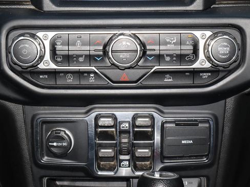 Used 2023 Jeep Gladiator Sport AWD/4WD image 29