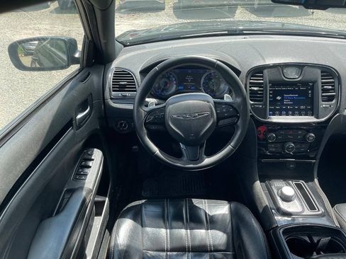 Used 2018 Chrysler 300 S w/ 300S Premium Group AWD/4WD image 14