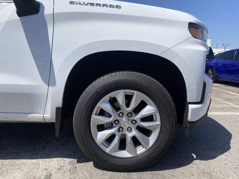 Used 2022 Chevrolet Silverado 1500 Custom AWD/4WD image 30