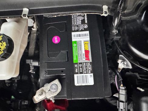 Used 2020 Ford Fusion Titanium image 21