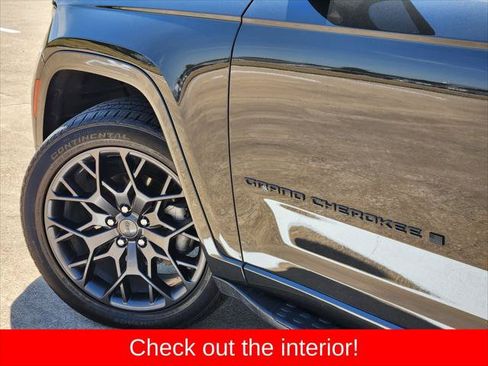 Certified 2024 Jeep Grand Cherokee Summit AWD/4WD image 17
