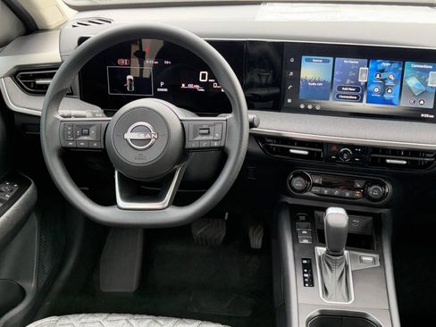 New 2026 Nissan Kicks SV w/ SV Premium Package FWD image 12
