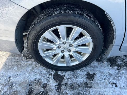 Used 2017 Toyota Sienna XLE image 7