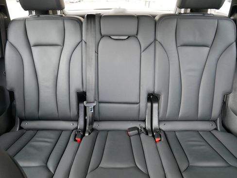 Used 2022 Audi Q7 Premium Plus w/ Premium Plus Package image 13