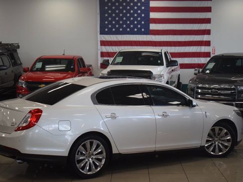 Used 2013 Lincoln MKS AWD image 29