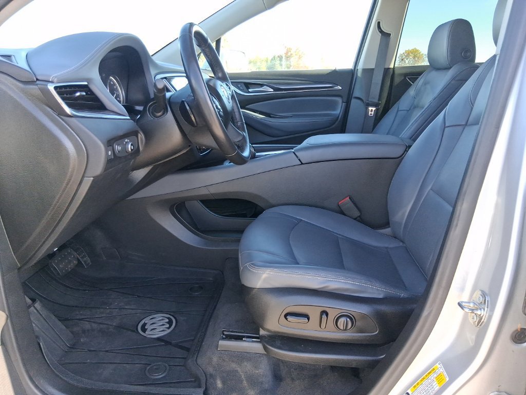 Used 2020 Buick Enclave Essence w/ Sound and Sites Package AWD/4WD image 30