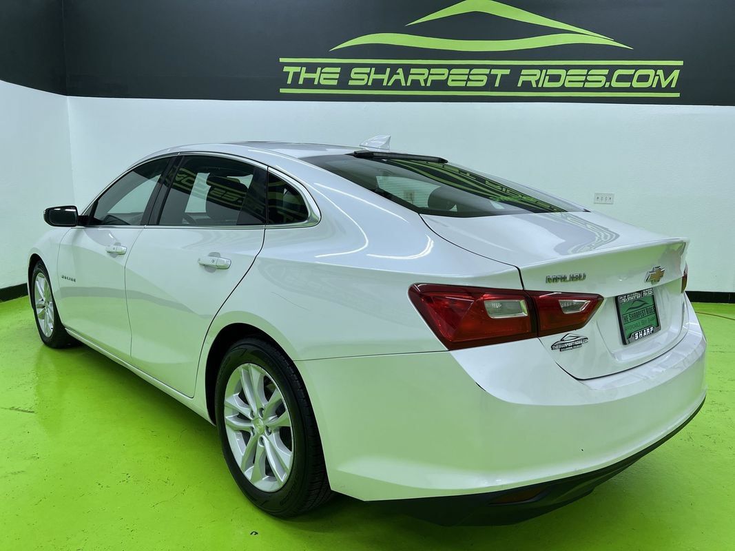 Used 2017 Chevrolet Malibu LT FWD image 7