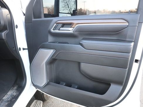 Used 2024 Chevrolet Silverado 3500 High Country w/ High Country Premium Package image 27