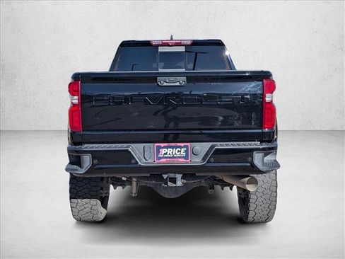 Used 2024 Chevrolet Silverado 2500 LTZ w/ LTZ Convenience Package image 6