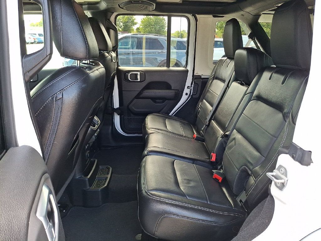 Used 2020 Jeep Wrangler Unlimited Sahara AWD/4WD image 13