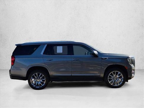 Used 2021 GMC Yukon Denali w/ Denali Premium Package AWD/4WD image 4