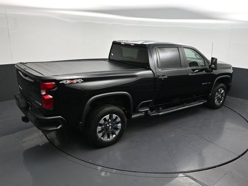 Used 2022 Chevrolet Silverado 2500 Custom w/ Custom Convenience Package AWD/4WD image 23