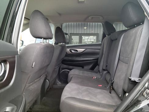 Used 2016 Nissan Rogue SV w/ SV Premium Package image 15