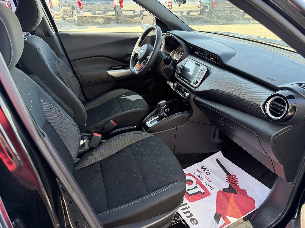 Used 2020 Nissan Kicks SV FWD image 15
