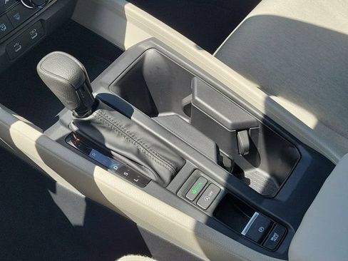 Certified 2025 Honda Accord SE image 25