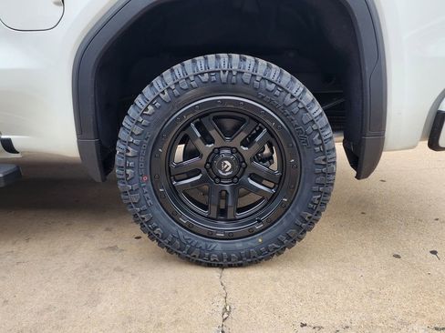 New 2026 GMC Sierra 1500 Elevation w/ LPO, Elevation Black Package AWD/4WD image 50