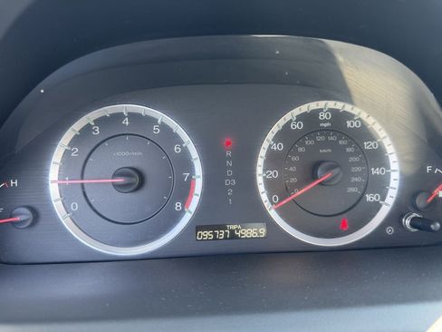 Used 2012 Honda Accord EX image 25