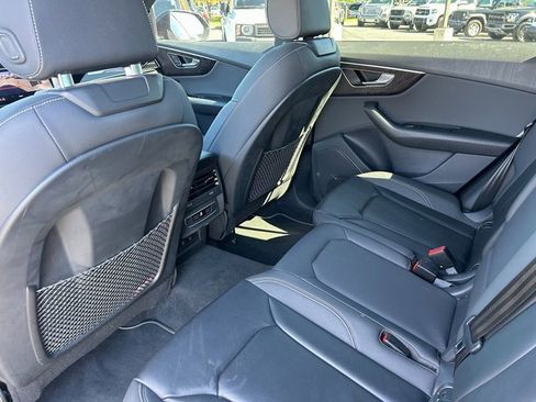 Used 2021 Audi Q8 Premium w/ Black Optic Package image 31