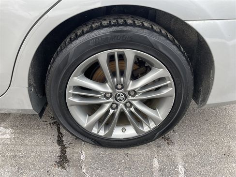 Used 2015 Toyota Camry SE image 11