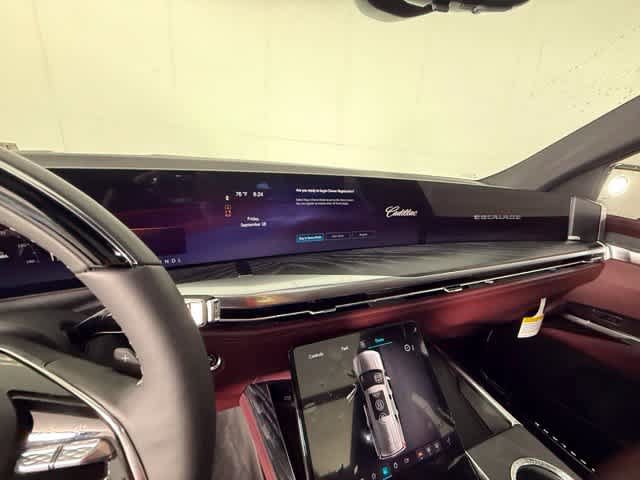 New 2026 Cadillac Escalade Luxury w/ Touring Package AWD/4WD image 19