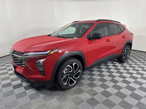 New 2026 Chevrolet Trax RS w/ Sunroof Package image 7