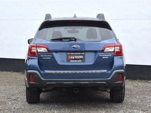 Used 2019 Subaru Outback 3.6R Limited AWD/4WD image 4