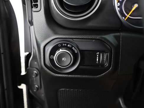 Used 2023 Jeep Wrangler Unlimited Sport AWD/4WD image 35