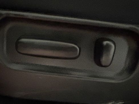 Used 2021 Toyota Tacoma TRD Off-Road w/ Technology Package image 21