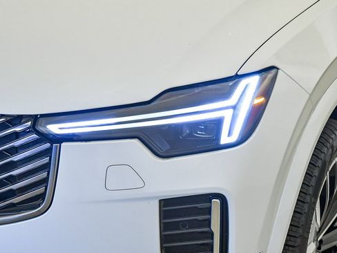 Used 2025 Volvo XC90 T8 Plus w/ Protection Package Premier image 8