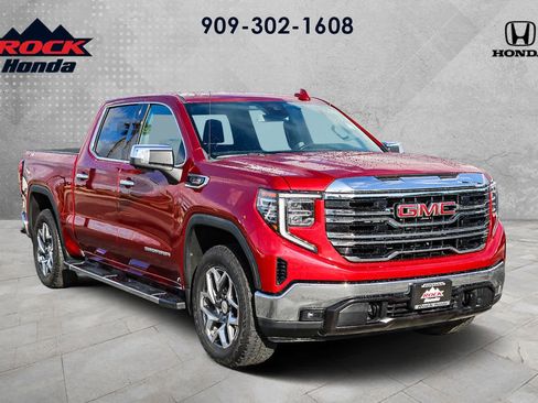 Used 2022 GMC Sierra 1500 SLT w/ SLT Premium Package image 3