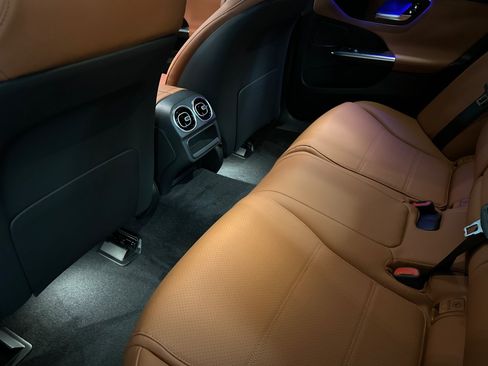New 2026 Mercedes-Benz C 300 Sedan image 11