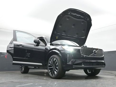 New 2026 Volvo XC90 T8 Plus w/ Protection Package Premier AWD/4WD image 56