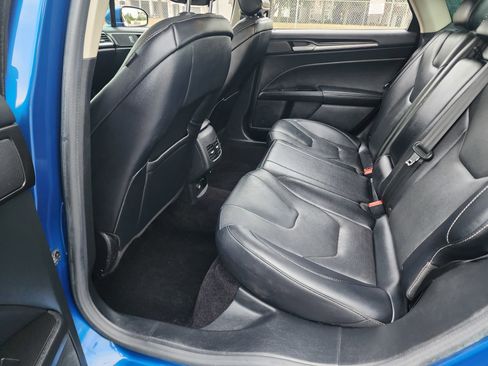 Used 2017 Ford Fusion Energi Titanium FWD image 19