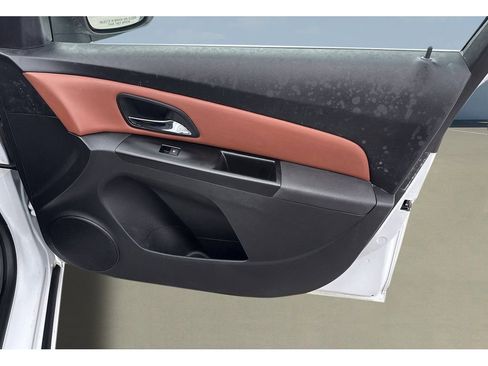 Used 2014 Chevrolet Cruze LTZ image 27