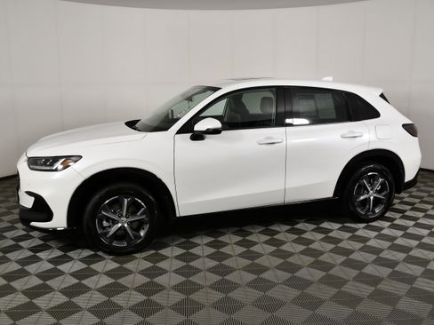 Used 2025 Honda HR-V EX-L image 9