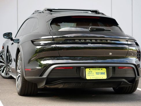 Used 2023 Porsche Taycan 4 Cross Turismo w/ Premium Package AWD/4WD image 6