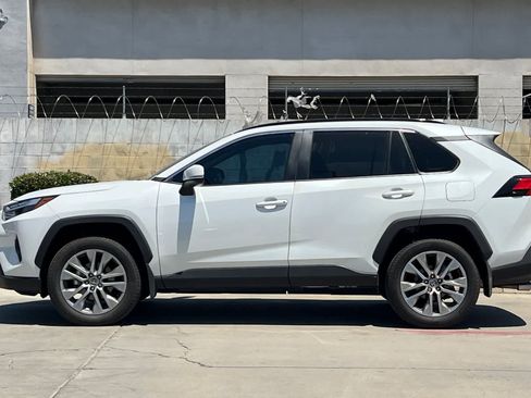 Used 2023 Toyota RAV4 XLE Premium FWD image 6
