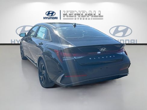 New 2026 Hyundai Elantra Sport image 4