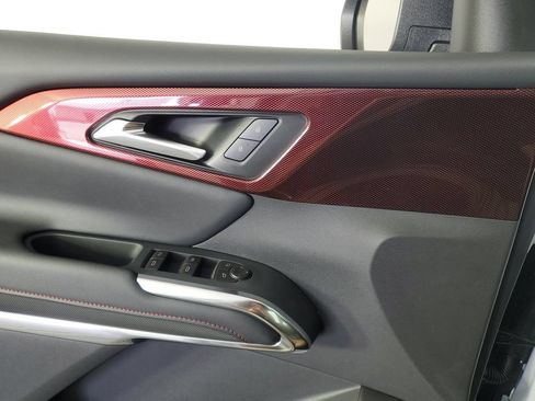 New 2026 Chevrolet Traverse Z71 w/ Enhanced Driving Package AWD/4WD image 30