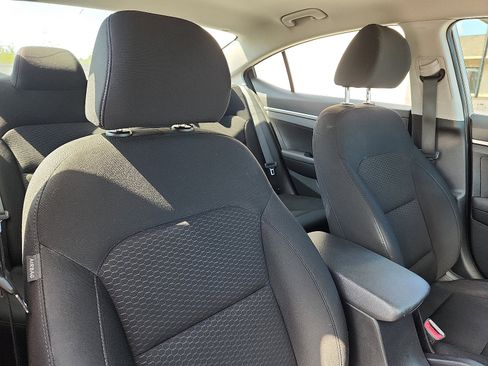 Used 2020 Hyundai Elantra SE w/ Cargo Package (C1) image 30