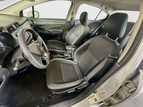 Used 2025 Nissan Versa SV FWD image 13